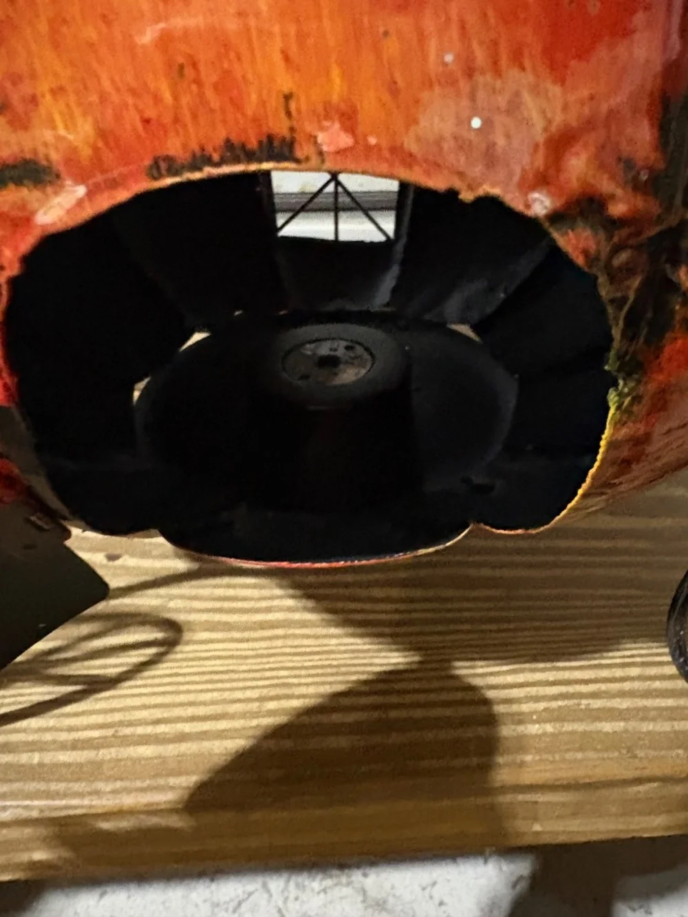 ZAERLTD ONLY ONE ON POSH- METAL PUMPKIN LIGHT UP ON CARRIAGE